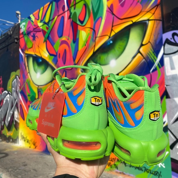 🚨🚨SOLD🚨🚨Supreme/Nike Air Max Plus - Picture 3 of 4